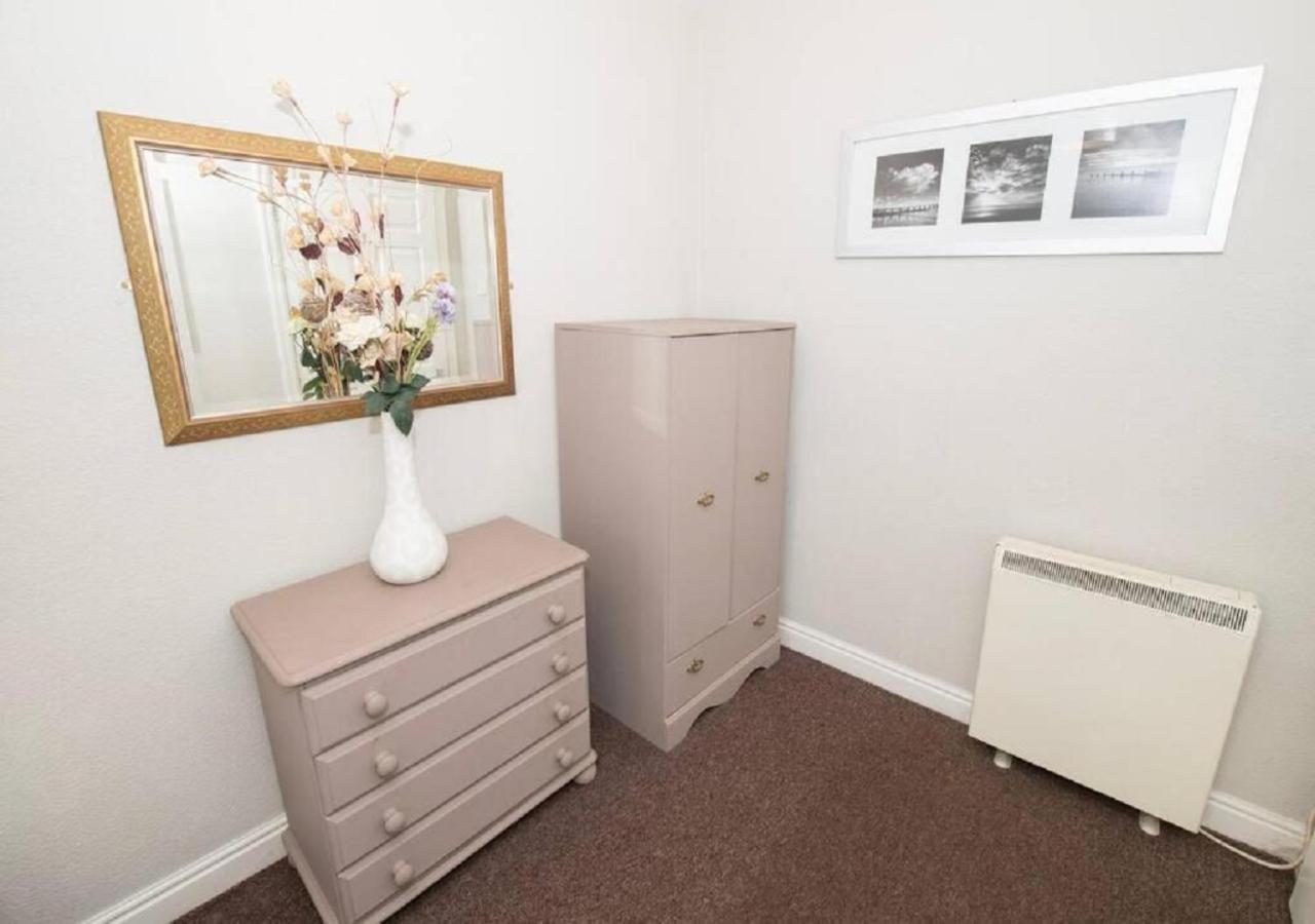 Cormorant - Beautiful 2 Bed Apartment With Sea Views Old Town Scarborough Exterior photo